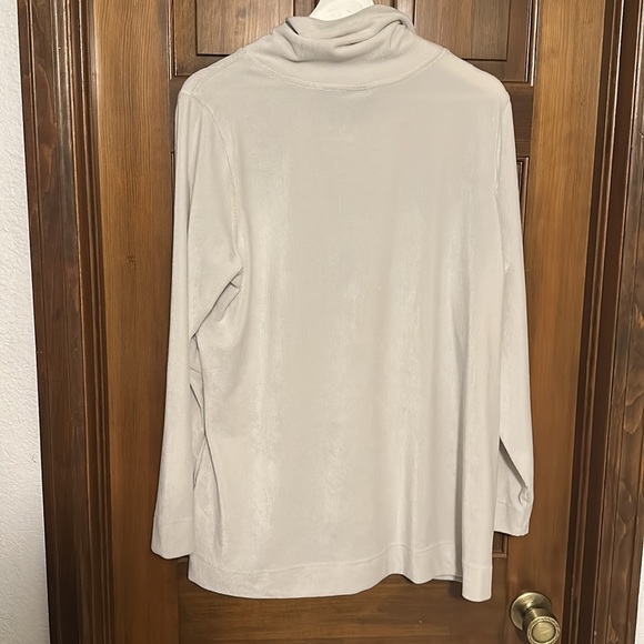 Susan Graver Weekend Ribbed Velour Pull Over Size XL - Picture 4 of 7